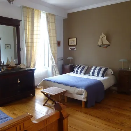 Chateau Saint Romain - Maison D'hotes * Espeluche